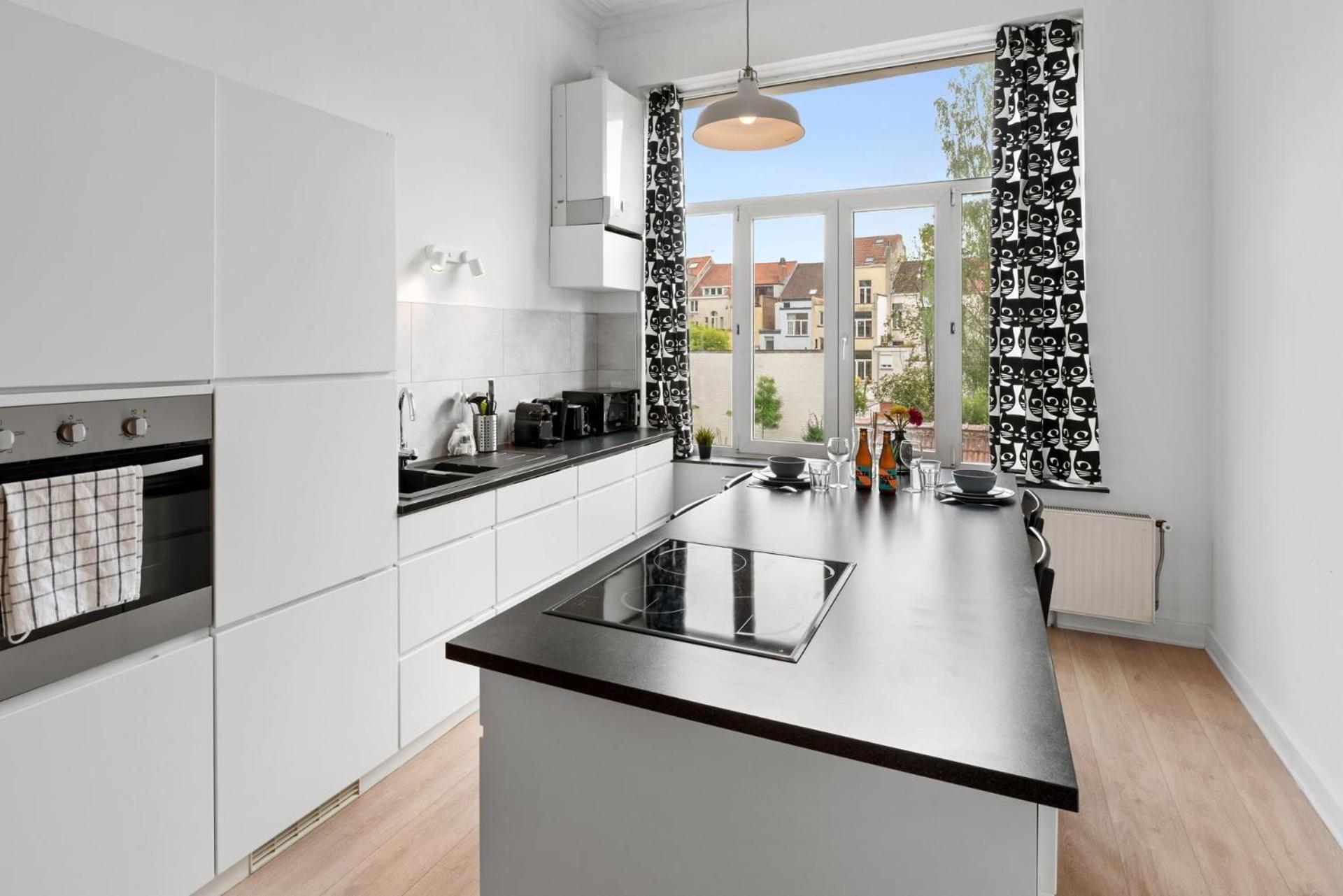 Apartment In Brussels, Lantsheere By Homenhancement Sa Екстериор снимка